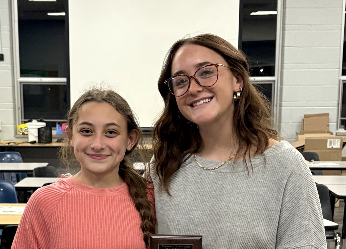 DTHS Cheer Squad Announces Award Winners – Reagan Connor MIP and Kit Connor MVP!