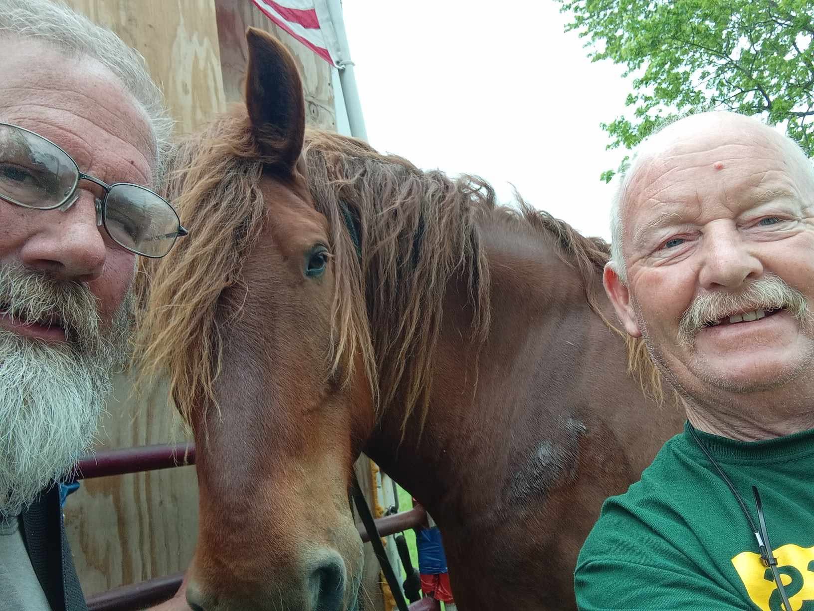 Jessie and Lee to Make Appearance at Crazy 80’s Auto Museum