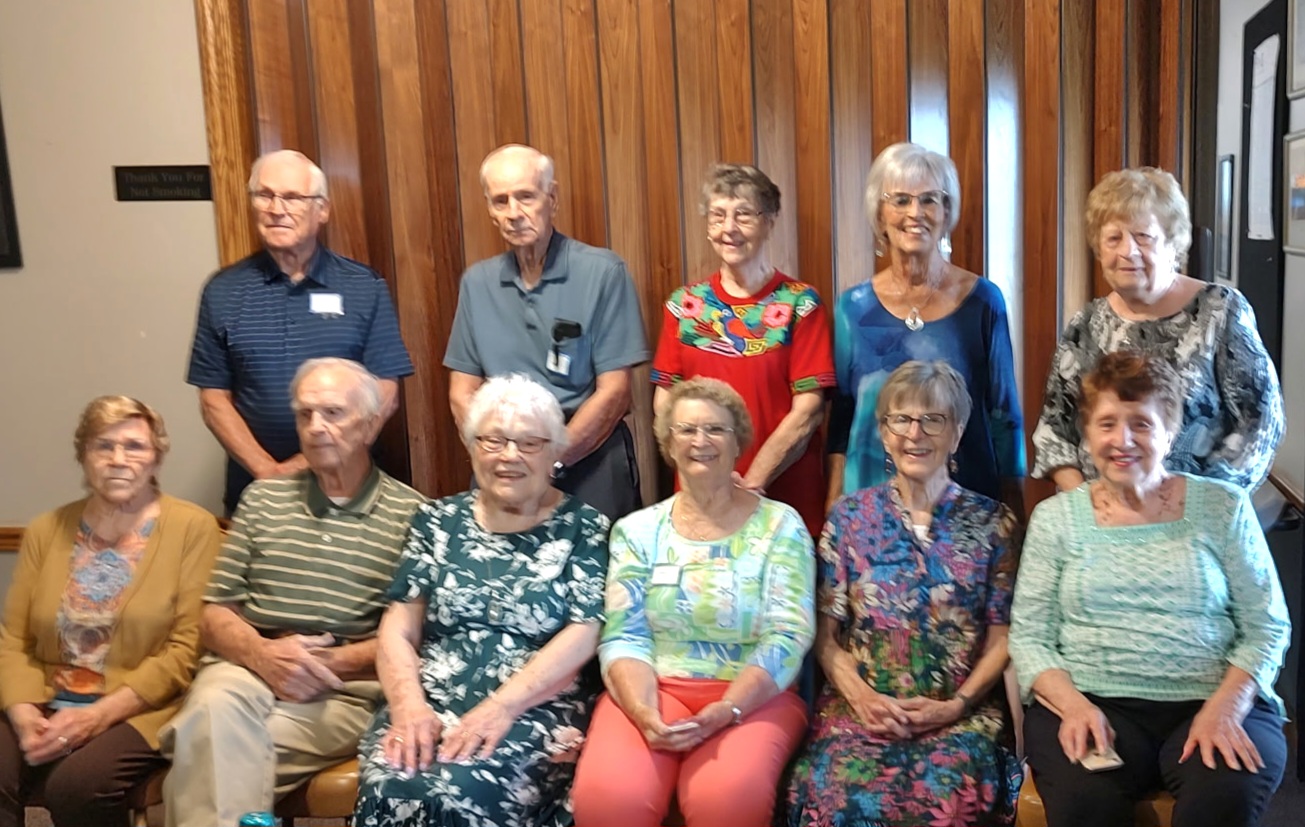 DTHS Class of 1957 Gather at Dwight Country Club